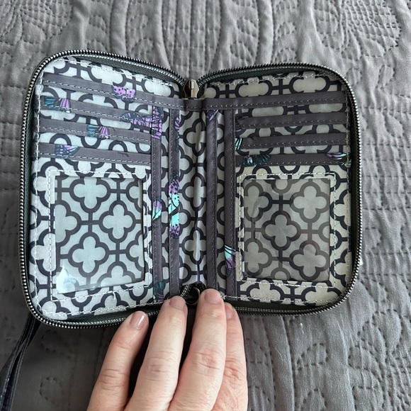 Lug Butterfly Gray Rodeo - Picture 3 of 3